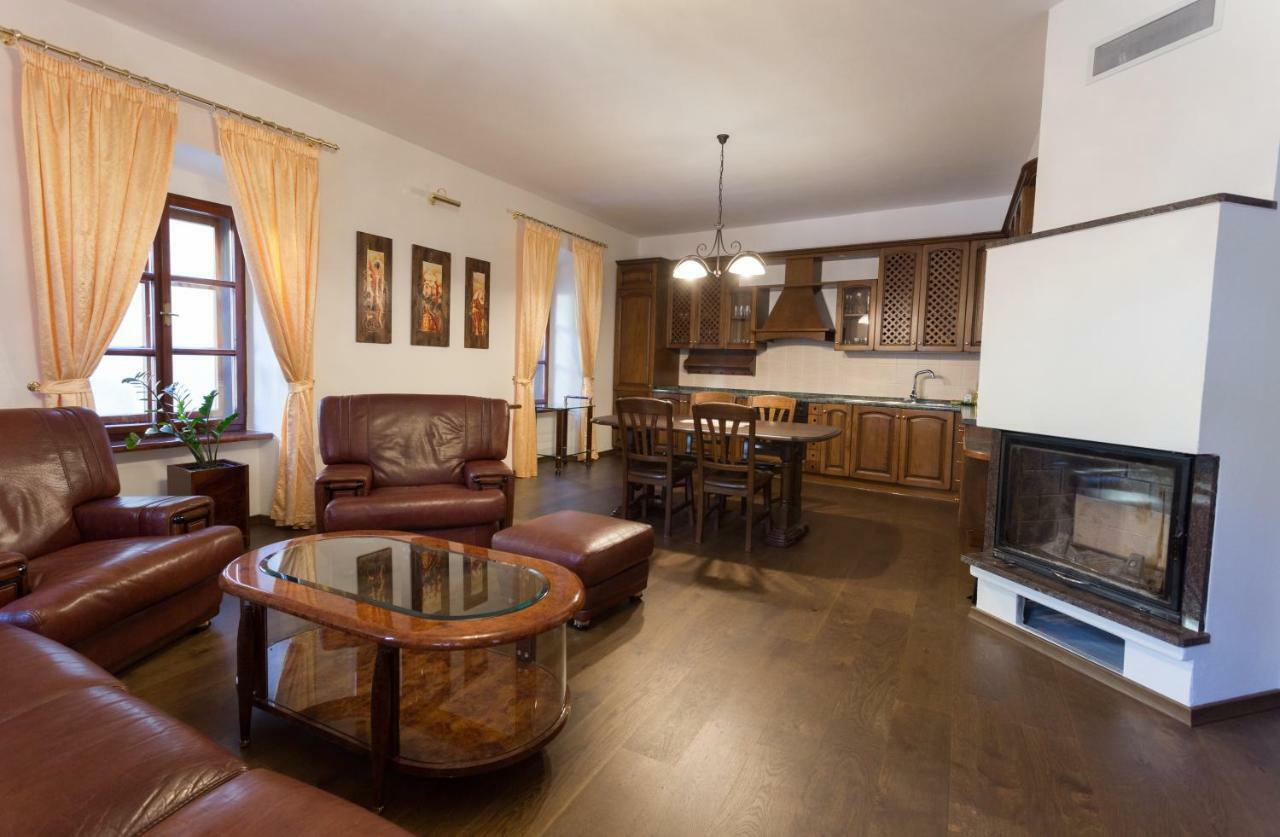 Apartman Pri Lyceu Банска-Штьявница Экстерьер фото