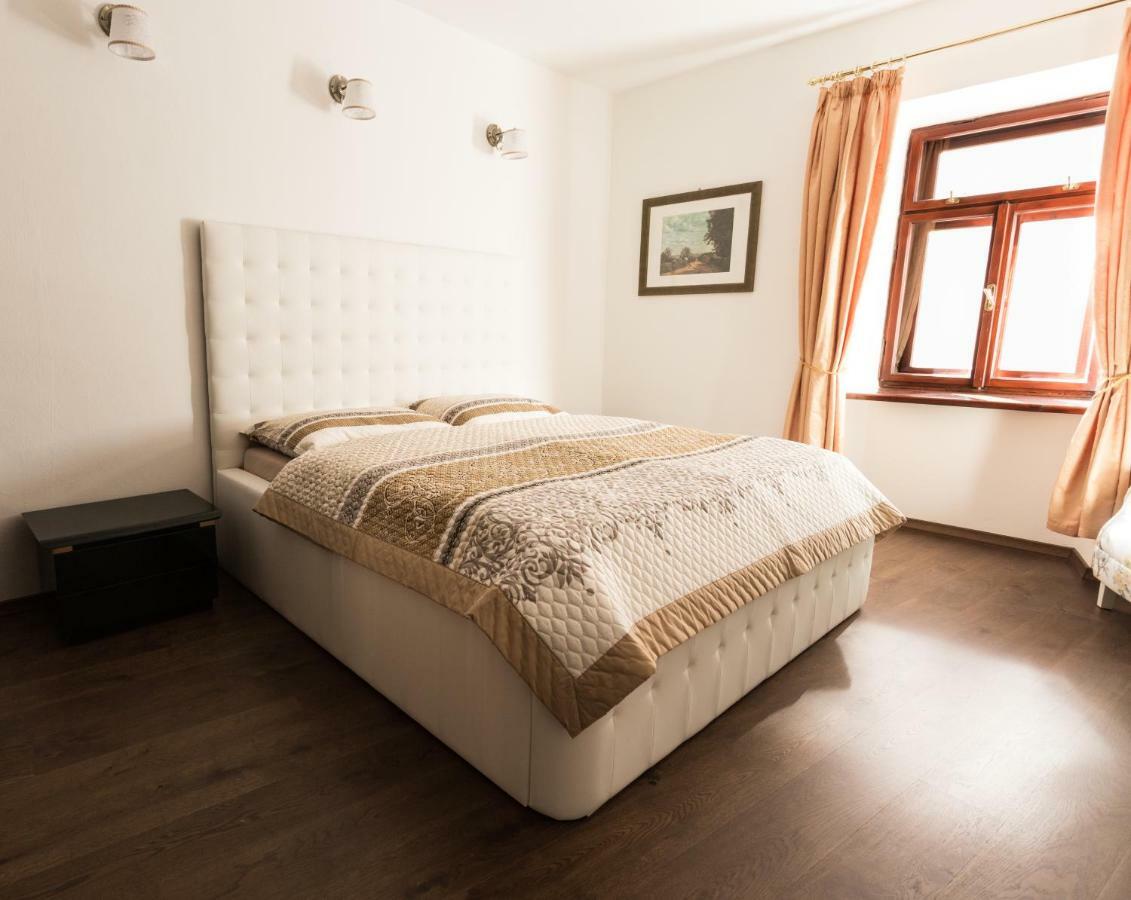 Apartman Pri Lyceu Банска-Штьявница Экстерьер фото